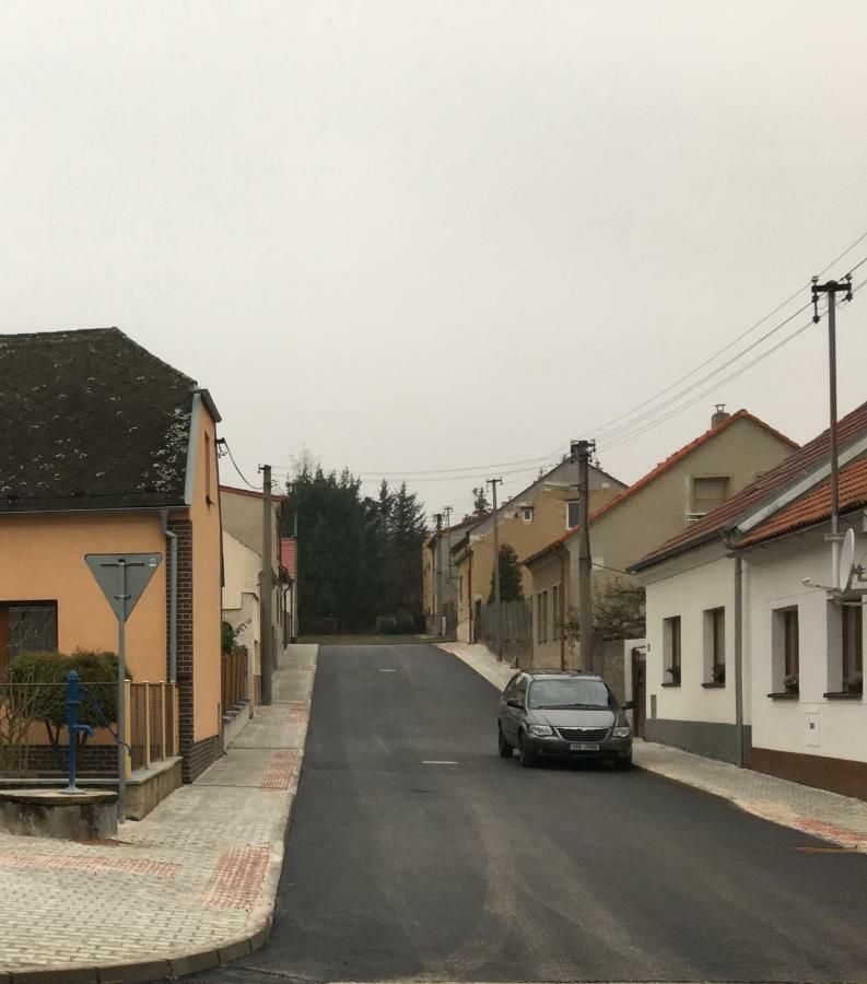 Podkrovi S Koupelnou Svinarov Kültér fotó