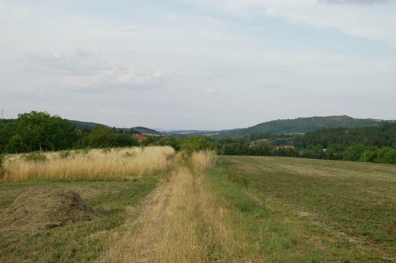 Podkrovi S Koupelnou Svinarov Kültér fotó